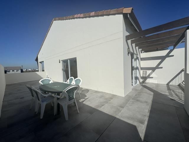 To Let 1 Bedroom Property for Rent in Royal Ascot Western Cape